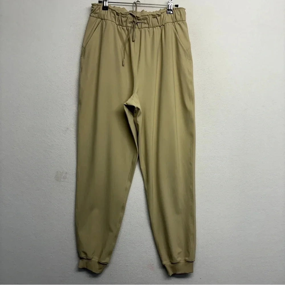 Lululemon Keep‎ Moving Pant 7/8 High-Rise Trench Tan 8